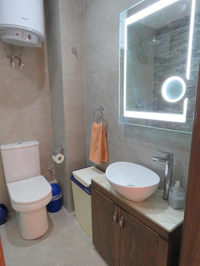 Aquamarine Sea Front Apartments - Second Floor Marsaskala Bagian luar foto